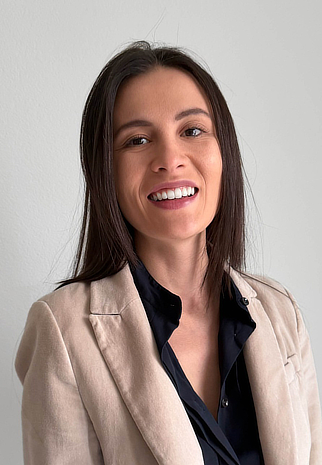 Mirela Angelova, Consultant